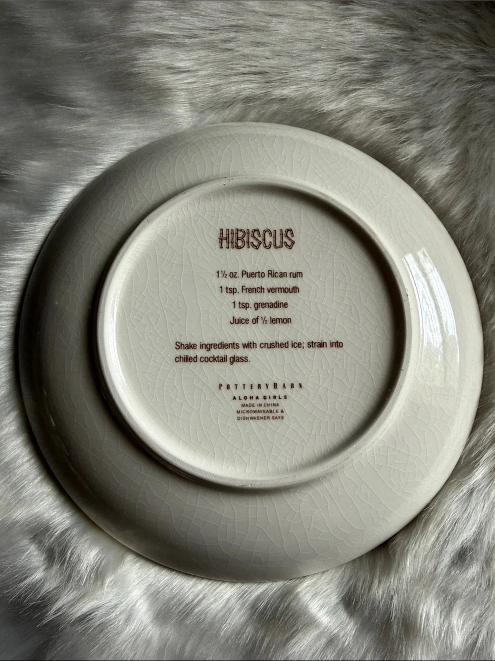 Pottery Barn Vintage Aloha Girls  appetizer/dessert plates Set of 2